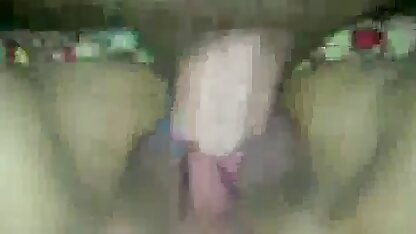 Pat-bellied Dark یک بلوند نازک عکس سکس از الکسیس تگزاس را جلب می کند