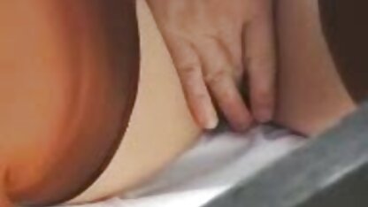 سبزه عکس های سکسی الکسیس فورد داغ توسط یک مرد پمپ گیر افتاده است
